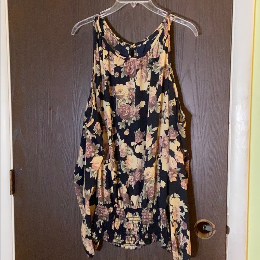 Floral cold shoulder